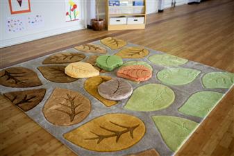 Seasonal Leaves Super Deluxe Carved Carpet thumbnail